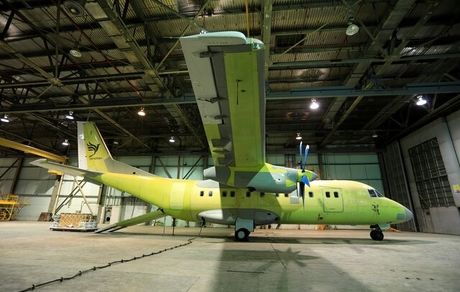 هواپیمای ترابری «سیمرغ» با حضور وزیر دفاع رونمایی شد