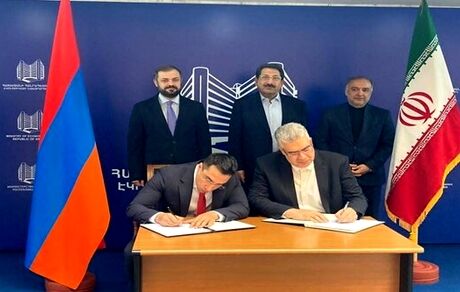 تفاهم‌نامه همکاری‌های تجاری از طریق تهاتر کالا و خدمات بین ایران و ارمنستان امضا شد