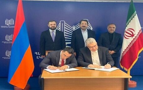 تفاهم‌نامه همکاری‌های تجاری از طریق تهاتر کالا و خدمات بین ایران و ارمنستان امضا شد