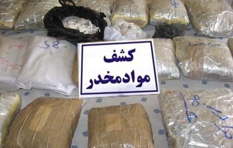 توقیف اتوبوس حامل مواد مخدر در آزادشهر / کشف ۲۳ کیلوگرم تریاک جاسازی شده در اتوبوس