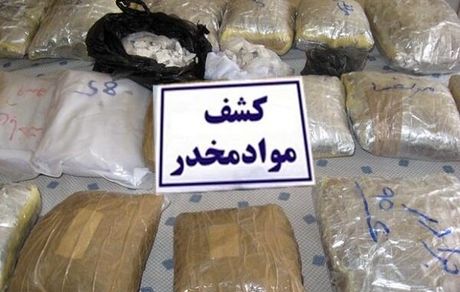 توقیف اتوبوس حامل مواد مخدر در آزادشهر / کشف ۲۳ کیلوگرم تریاک جاسازی شده در اتوبوس