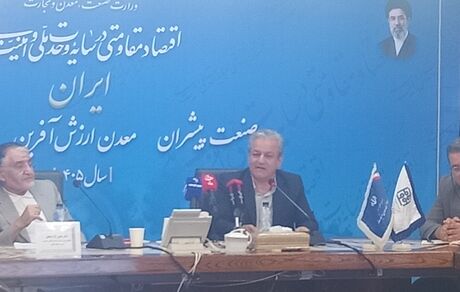 صادرات چمدانی فرش ایرانی، سالانه ۳۰۰ میلیون دلار است