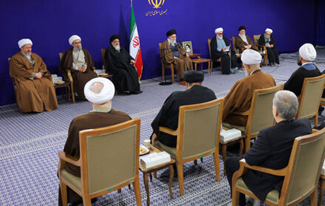 رهبر انقلاب: نامه آیت الله میلانی به امام(ره) در اوایل دهه ۴۰،یک سند معتبر تاریخی است
