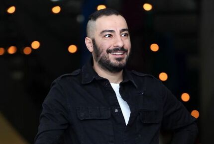  نوید محمدزاده هم به شبکه نمایش خانگی آمد 