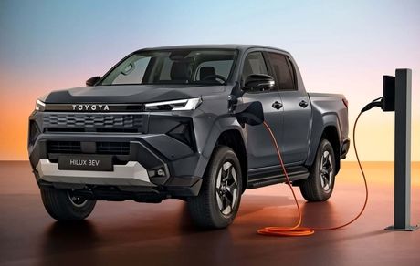 رونمایی تویوتا از نسل نهم وانت های‌لوکس + تصاویر