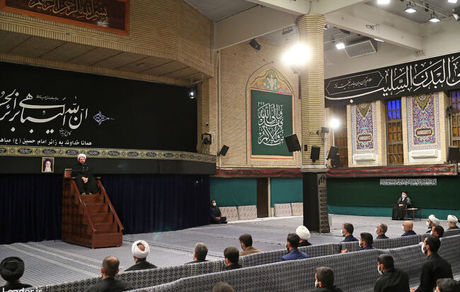 مراسم عزاداری هیئت‌های دانشجویی در حضور رهبر انقلاب آغاز شد