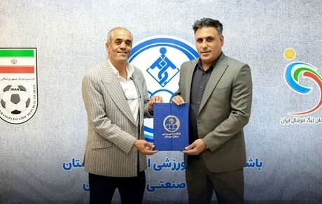 قرارداد سرمربی استقلال خوزستان تمدید شد