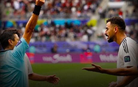 آیمن حسین خطاب به فغانی: وقتی حریف شما داور است دیگر عدالت و انصاف ناپدید می‌شود