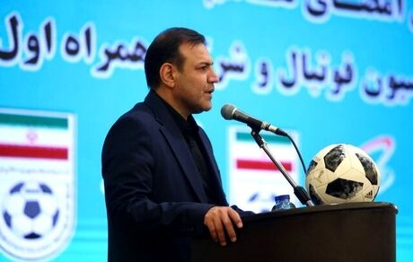 نگاه فدراسیون فوتبال به اسکوچیچ حمایتی است