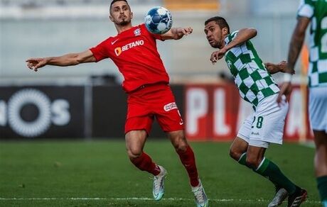 پرسپولیس باید بدهی علیپور را بدهد