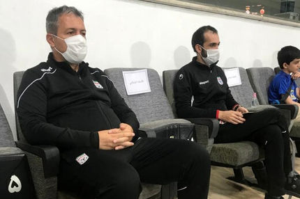 اسکوچیچ تماشاگر ویژه استقلال - تراکتور