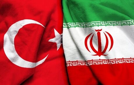 عبور دومین کشتی ترکیه‌ای از تنگه هرمز
