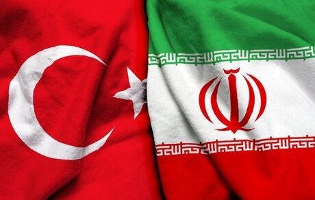 عبور دومین کشتی ترکیه‌ای از تنگه هرمز