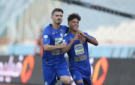 استقلال سرانجام در لیگ برتر برد 