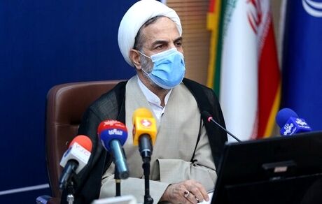 دریافت پول «خدمات دارویی» در داروخانه‌ها وجاهت قانونی ندارد