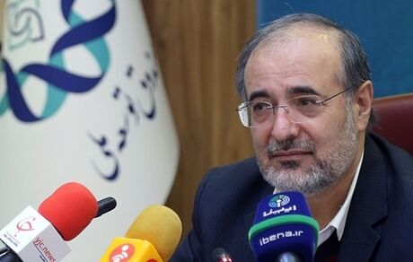 غضنفری خطاب به دارندگان وام‌های معوق ارزی: نه به رئیس‌جمهوری نامه بزنید و نه وقت خود را تلف کنید؛ وام را تسویه کنید