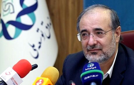 غضنفری خطاب به دارندگان وام‌های معوق ارزی: نه به رئیس‌جمهوری نامه بزنید و نه وقت خود را تلف کنید؛ وام را تسویه کنید