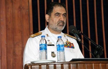 امیر ایرانی:نیروی دریایی همانند دفاع مقدس از شاهرگ‌های اقتصادی دفاع می‌کند