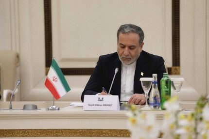 عراقچی: جمهوری اسلامی ایران در تمامی لحظات سرنوشت‌ساز، شریکی مطمئن و تکیه‌گاهی استوار برای جمهوری آذربایجان است