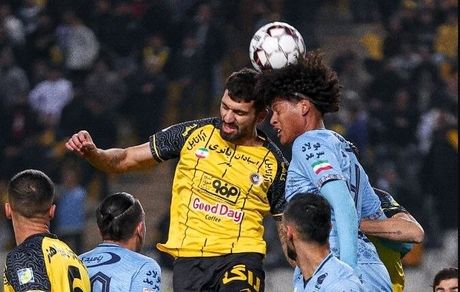 سپاهان با هشتمین برد متوالی قهرمان نیم فصل لیگ برتر فوتبال شد / گل دقیقه ۵+۹۰ پیام آور شادی اصفهانی‌ها