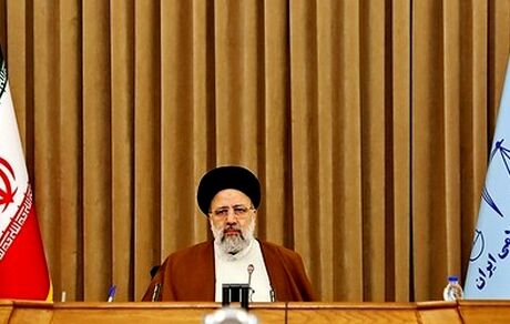 رئیسی: در استان‌های وضعیت قرمز ماسک رایگان بدهید
