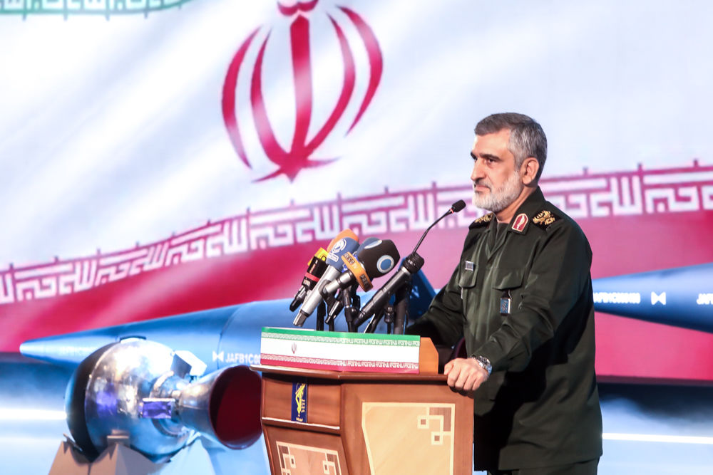 رونمایی موشک راهبردی هایپرسونیک فتاح