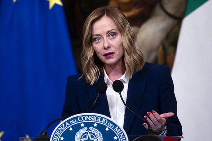 نخست وزیر ایتالیا علیه ترامپ