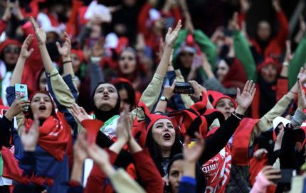 صدور مجوز حضور بانوان در ورزشگاه اراک