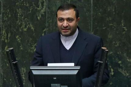 علیزاده: افزایش دامنه نوسانات در بورس باعث کاهش صف‌های فروش می‌شود