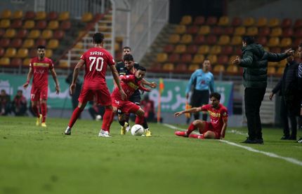جواب تند فولادی‌ها به پرسپولیس: اگر می‌باختیم بهترین بودیم / گناهمان شکست دادن صدرنشین بود
