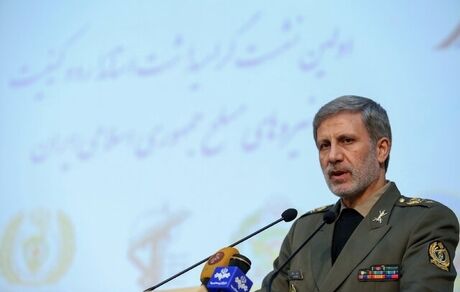 وزیر دفاع: موشک‌باران عین‌الاسد در بالاترین سطح استانداردها انجام شد
