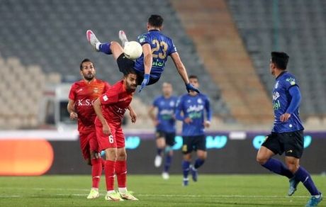 استقلال یک - فولاد یک؛ تقسیم امتیازها به نفع رقبا