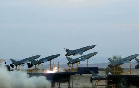 حمله به فرودگاه بن گوریون اسرائیل با پهپاد پیشرفته آرش ۲ 