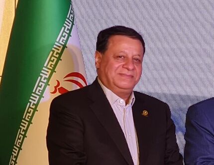 واکنش مدیرعامل باشگاه سپاهان به ترک زمین از سوی الاتحادی‌ها