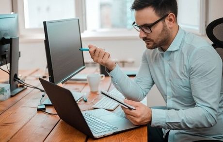 کار کردن بیشتر از ۵۵ ساعت در هفته مرگبار است!