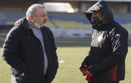 یحیی گل‌محمدی تا ۲ سال دیگر سرمربی پرسپولیس است / توافق سرخپوشان با مهاجم استقلالی تکذیب شد