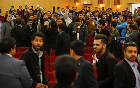 یکی از اهداف دانشگاه آزاد تقویت تشکل‌های دانشجویی است