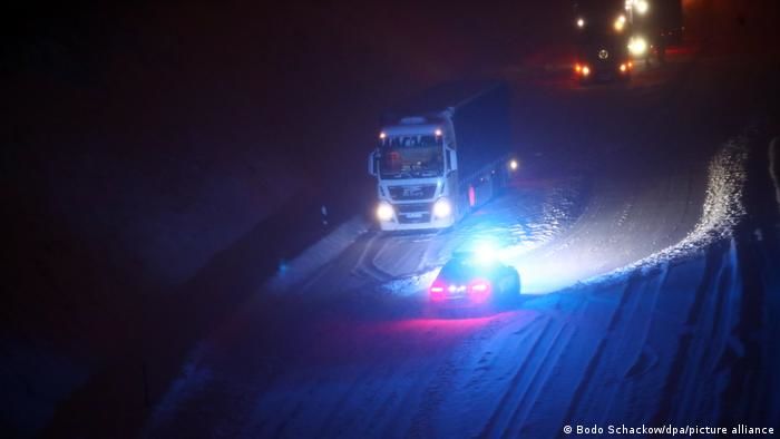 اختلال در سیستم حمل‌ونقل آلمان در پی بارش سنگین برف