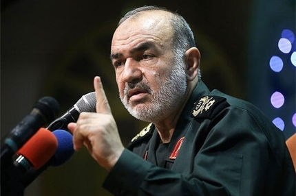 فرمانده کل سپاه: برخی فکر می‌کنند اگر با دشمن تعامل کنیم، راحت تر به نتیجه می‌رسیم 