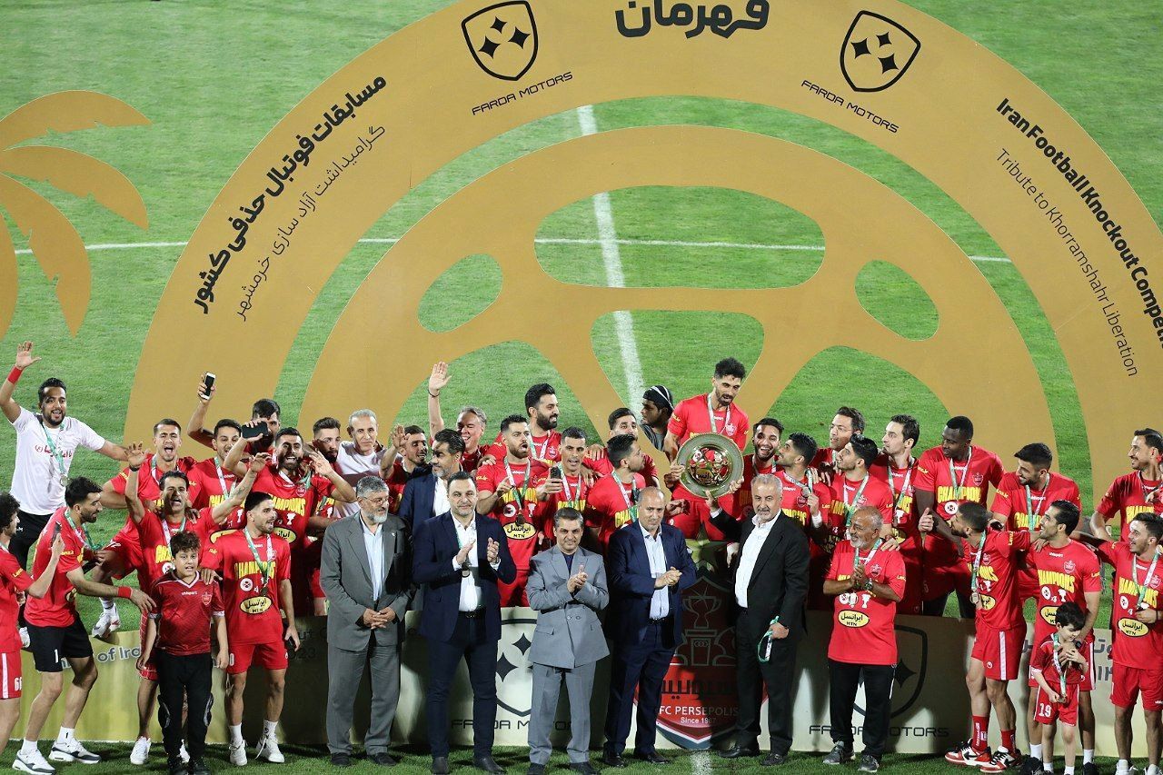 دربی ۱۰۱ و اهدای جام قهرمانی جام حذفی از دید لنزها