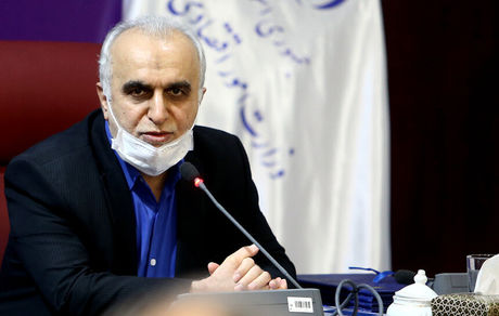 وزیر اقتصاد: تحلیلگران از رشد بازار سرمایه خبر می‌دهند