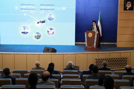 شرکت‌های دانش بنیان در کنار مجموعه‌های بزرگ صنعتی و تولیدی قرار گیرند