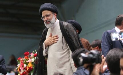 رئیس جمهور از مجروحین حوادث اخیر عیادت کرد