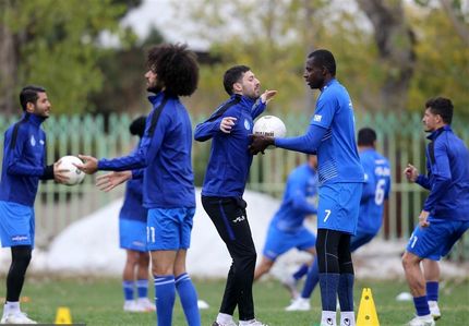 طلسم‌شکنی استقلال با محمود فکری