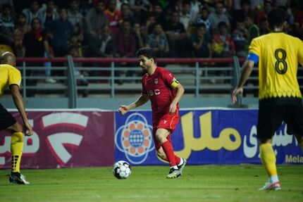 فولاد یحیی گل‌محمدی، صدرنشینی را از سپاهان گرفت و به پرسپولیس داد