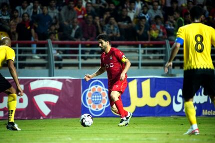 فولاد یحیی گل‌محمدی، صدرنشینی را از سپاهان گرفت و به پرسپولیس داد