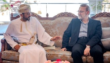 دیدار و گفت و گوی ۳ ساعته لاریجانی با وزیر خارجه عمان