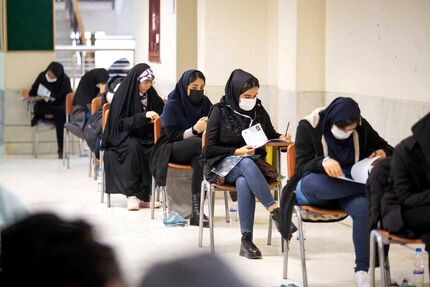 علی‌رغم تعطیلی، آزمون دبیری «پنجشنبه» برگزار می‌شود