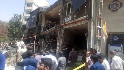 تخریب چند مغازه در قیطریه تهران بدلیل انفجار در تعویض روغنی!