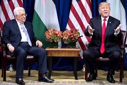 ترامپ در گفت و گو با محمود عباس: برای برقراری صلح در خاورمیانه آماده‌ام